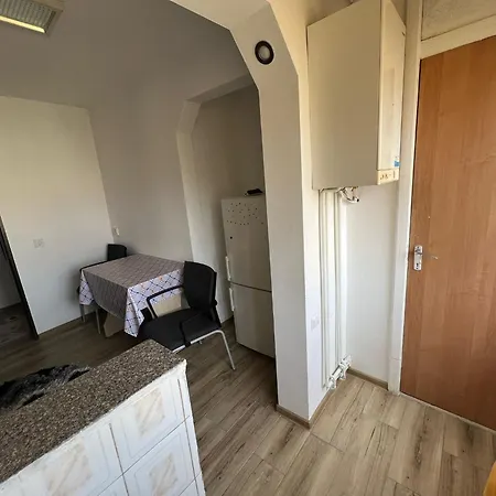 L&a - Spitalul Judetean Apartment